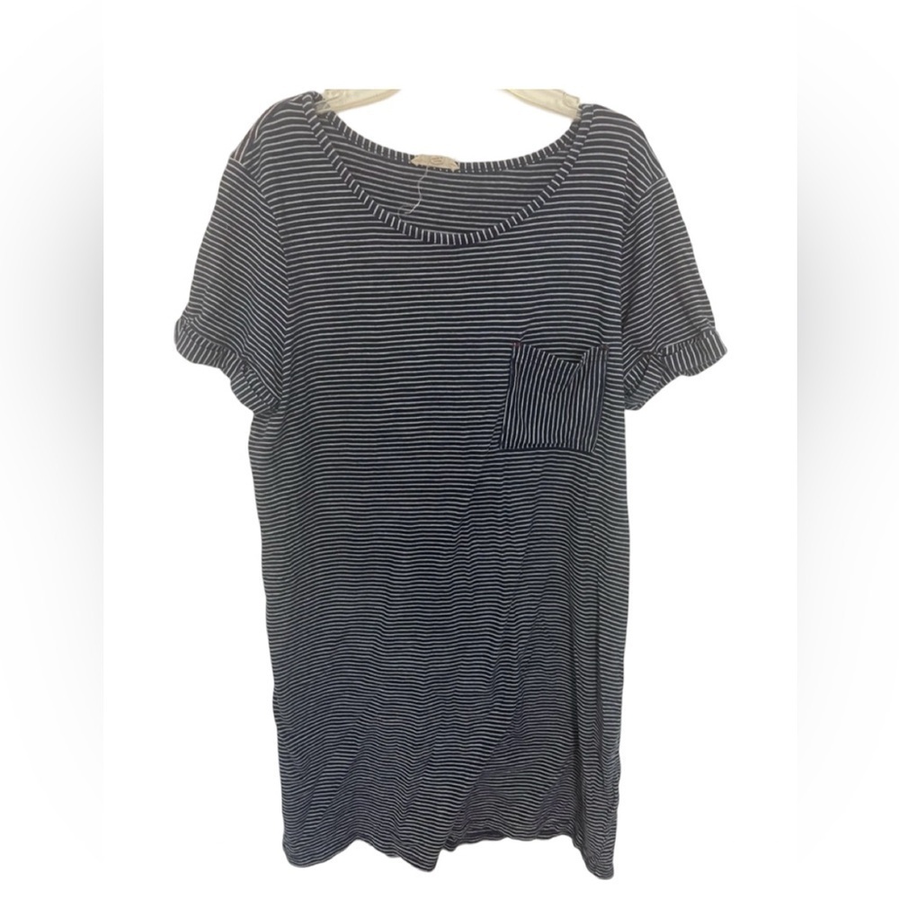 🎉2/$15 Jane and Delancey Top Large